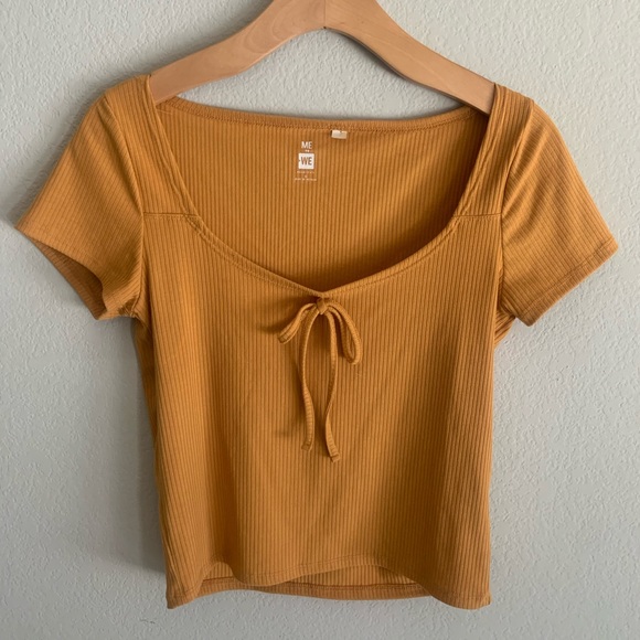 Gold Casual Crop Top - Picture 1 of 3
